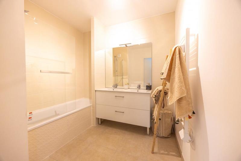 Appartement - 95 m² - 4 pièces