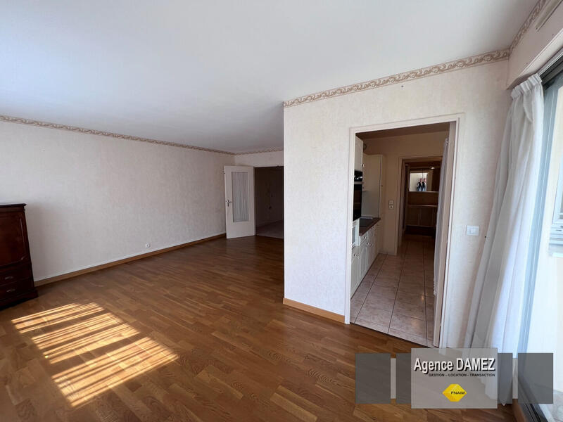 Appartement - 75 m² - 3 pièces