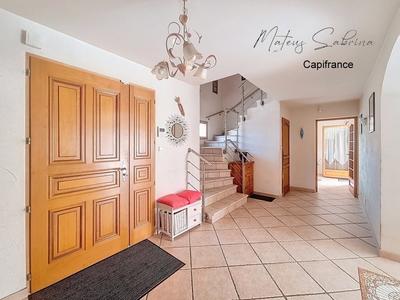 Maison - 179 m² - 6 pièces