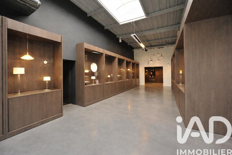 Local commercial - 776 m²