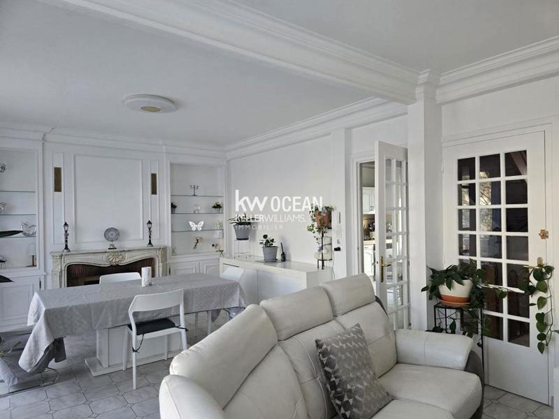 Maison - 192 m² - 8 pièces