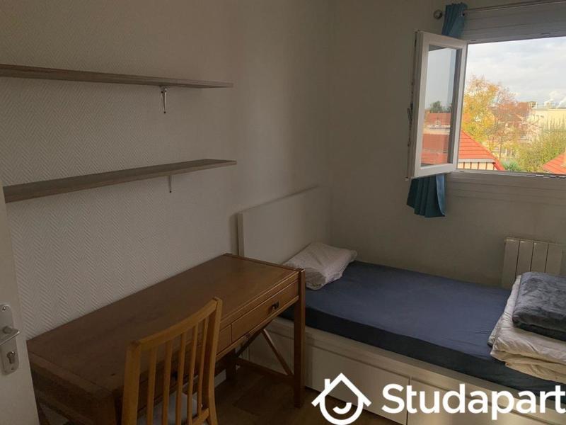 Chambre - 11 m² - 1 pièce