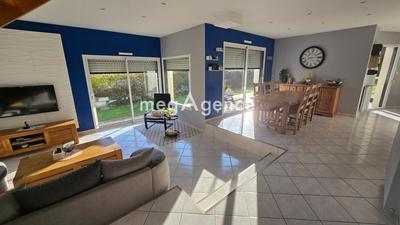 Maison - 130 m² - 7 pièces