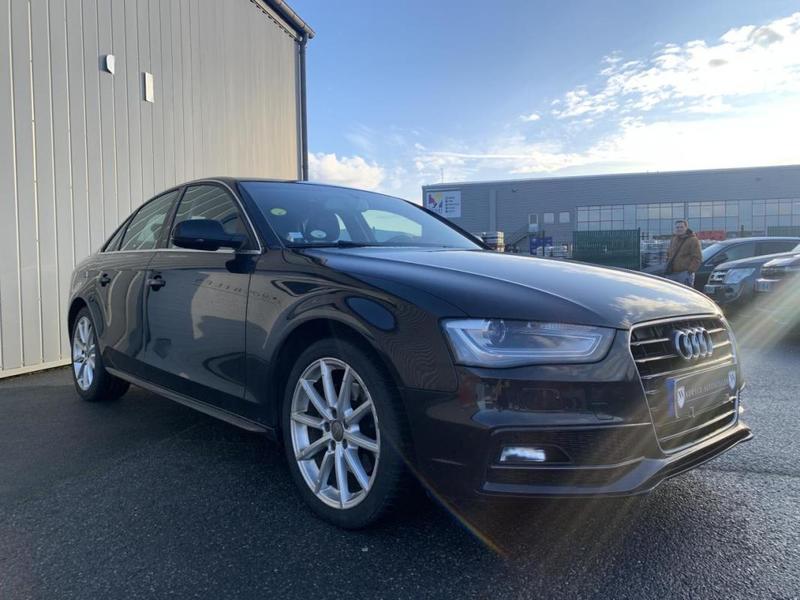 Audi A4 2.0 Tdi Multitronic 150 Ch s line - Garantie 6 Mois