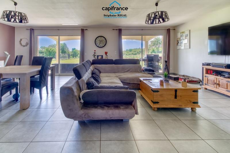 Maison - 140 m² - 5 pièces