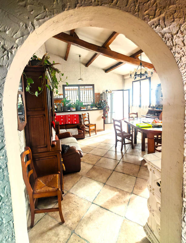 Propriété - 85 m² - 3 pièces