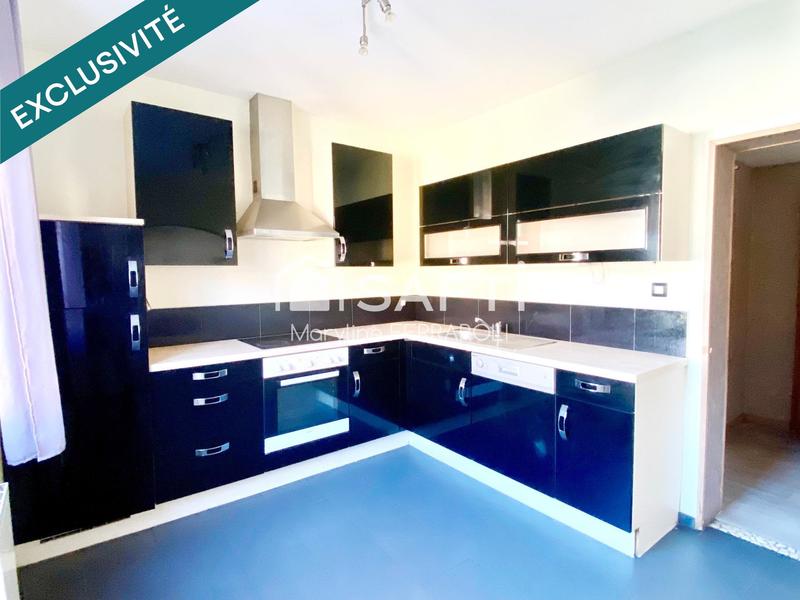 Maison - 128 m² - 8 pièces