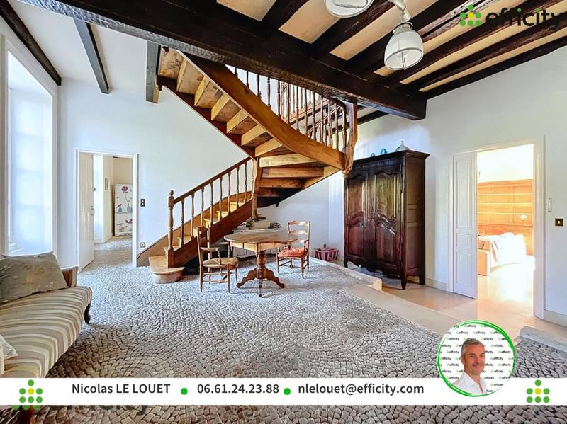 Demeure - 290 m² - 10 pièces