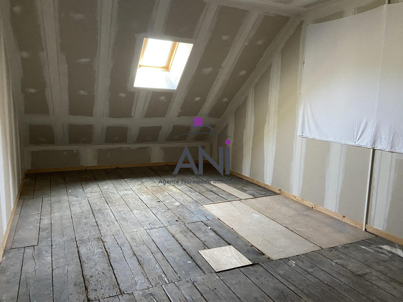 Maison - 111 m² - 6 pièces