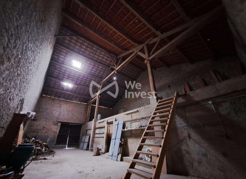 Maison - 213 m² - 8 pièces