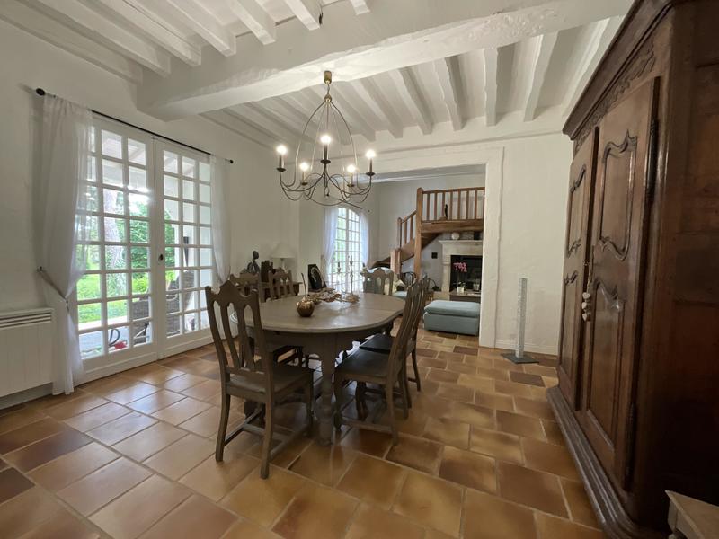 Maison - 185 m² - 6 pièces