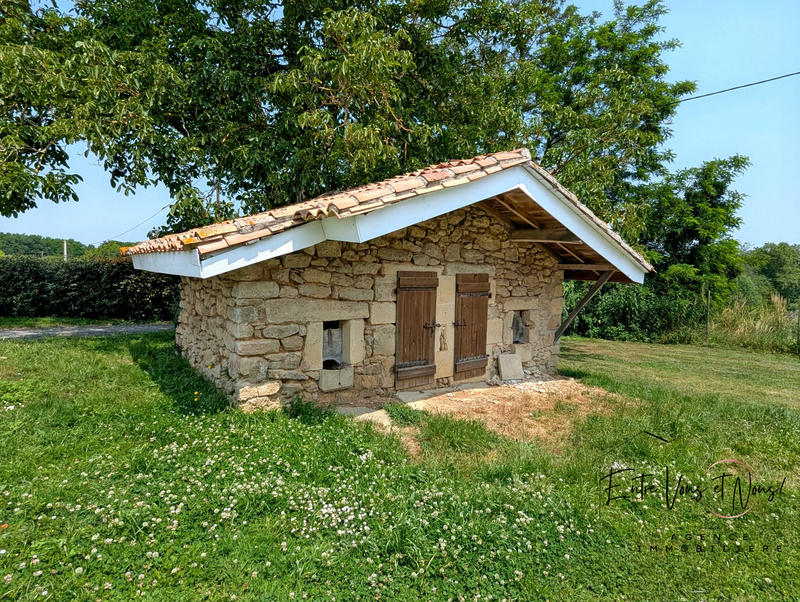 Maison - 315 m² - 10 pièces