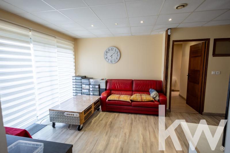 Maison - 268 m² - 12 pièces