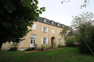 Maison chambre d'hôtes - 331 m² - 16 pièces