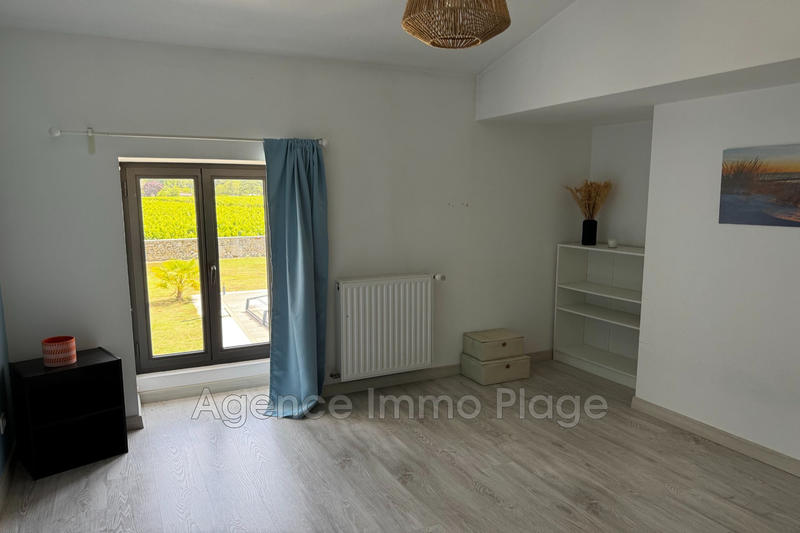 Maison - 250 m² - 6 pièces