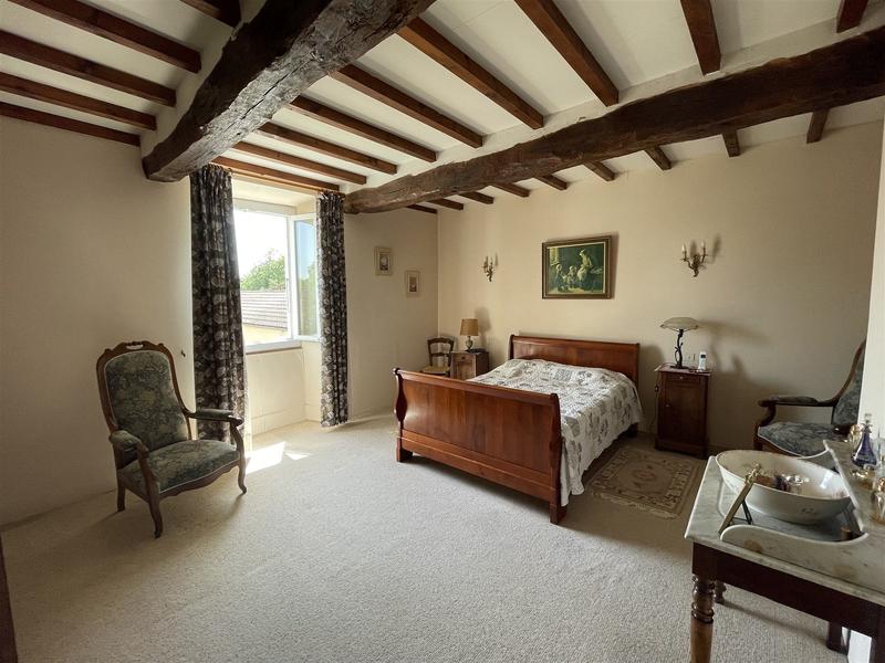 Maison ancienne - 240 m² - 10 pièces