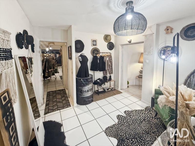 Local commercial - 152 m²