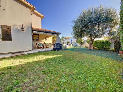 Villa - 147 m² - 6 pièces