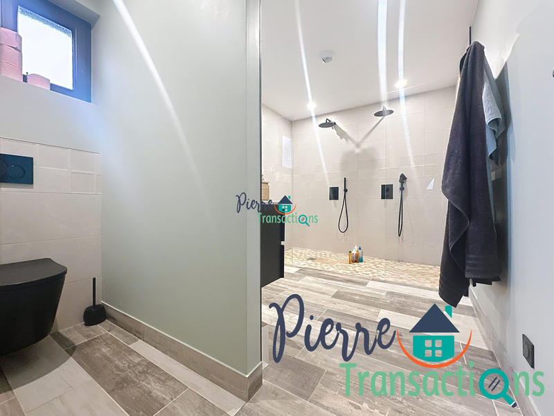 Maison - 105 m² - 4 pièces