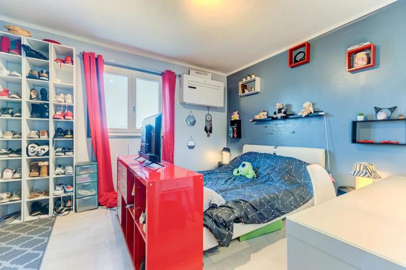 Villa - 159 m² - 6 pièces