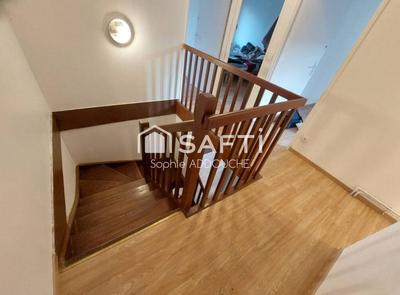 Maison - 96 m² - 5 pièces