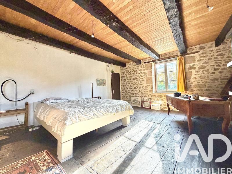 Maison - 198 m² - 5 pièces