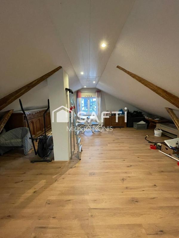 Maison - 185 m² - 7 pièces