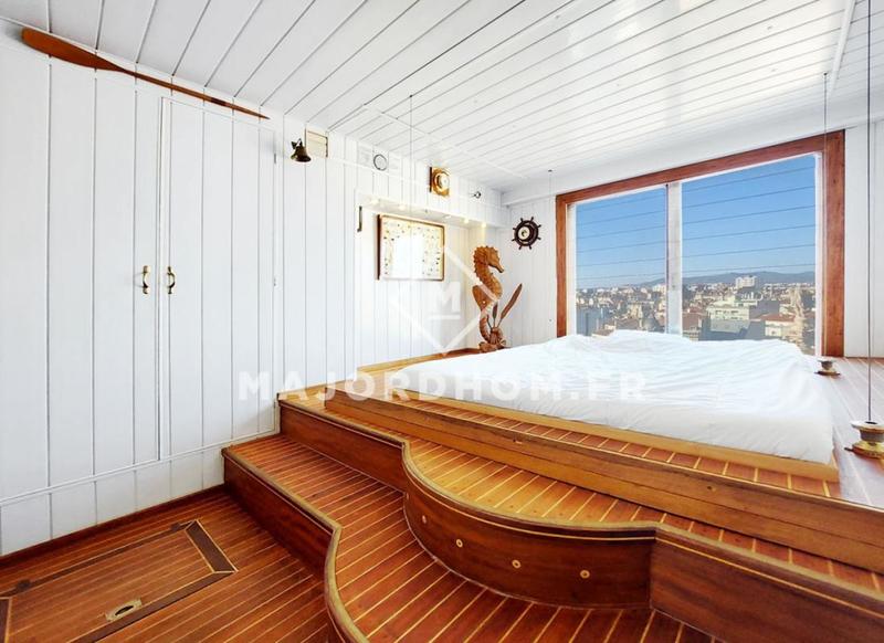 Appartement - 152 m² - 6 pièces