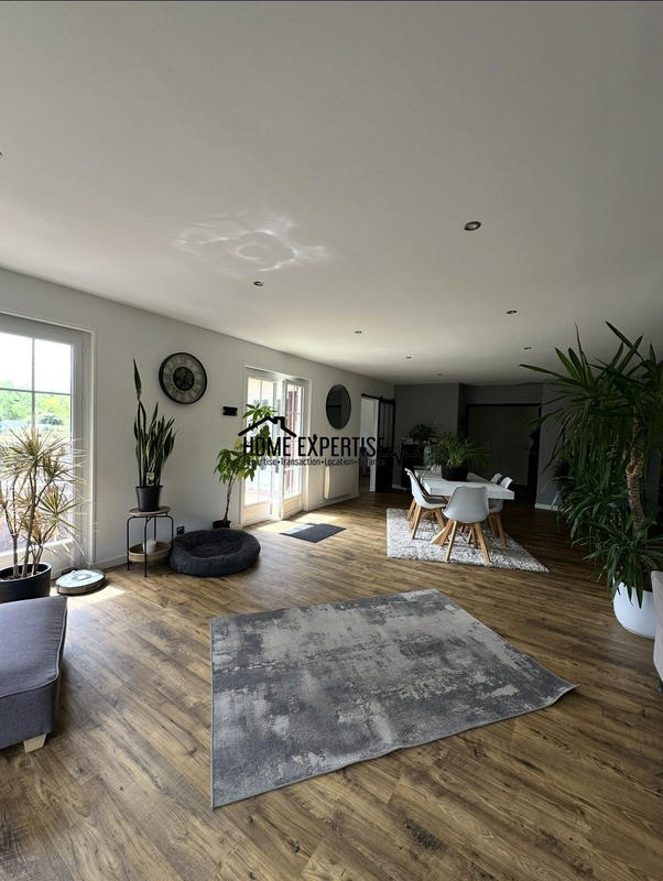 Maison - 160 m² - 6 pièces