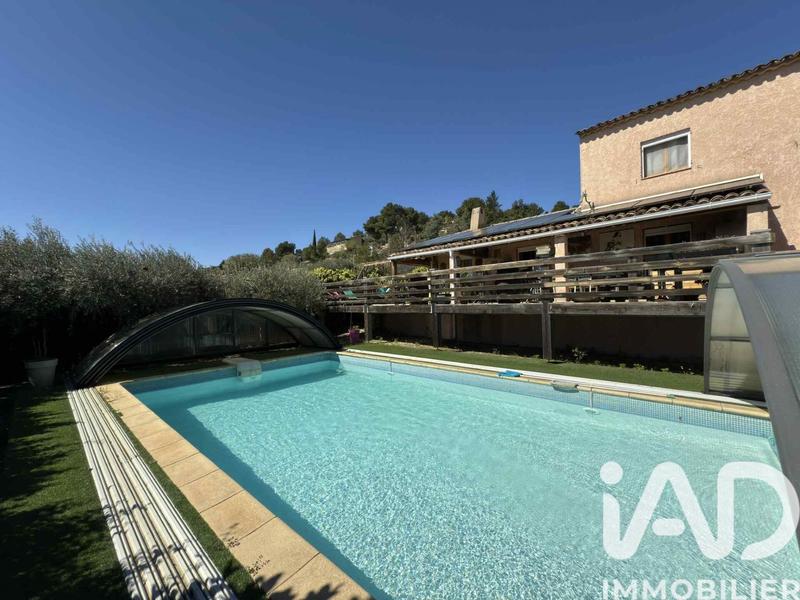 Maison - 168 m² - 6 pièces