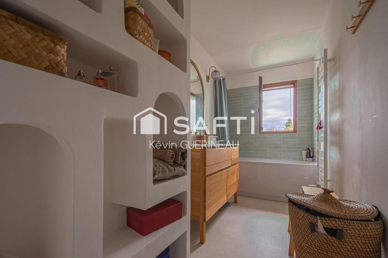 Maison - 92 m² - 4 pièces