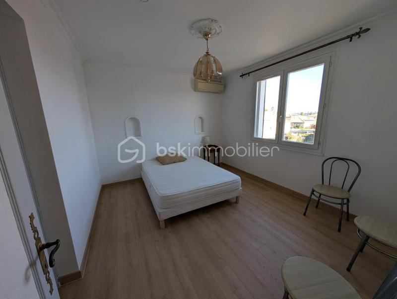 Maison traditionnelle - 210 m² - 8 pièces