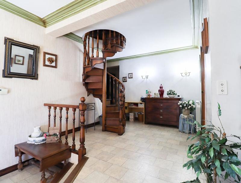 Maison - 163 m² - 8 pièces