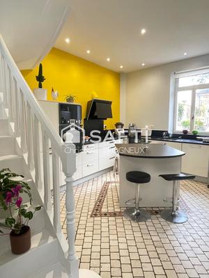 Maison - 200 m² - 5 pièces