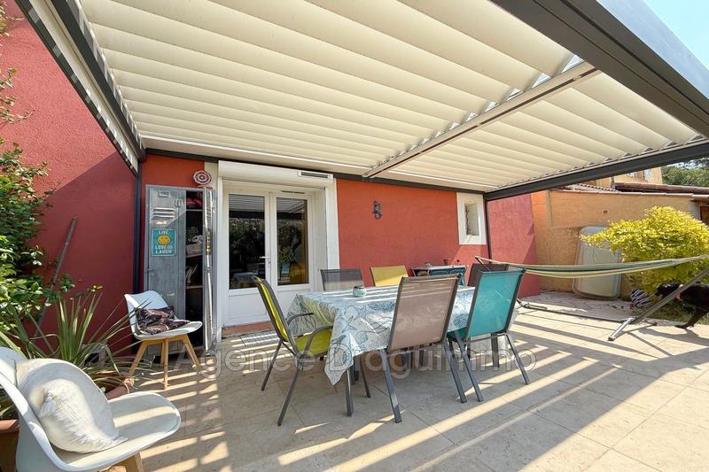 Maison - 93 m² - 5 pièces