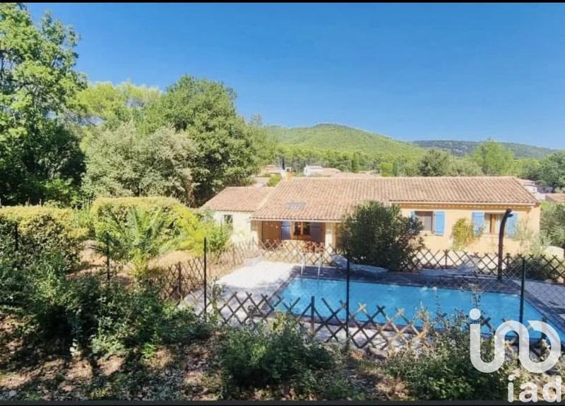 Maison - 99 m² - 5 pièces