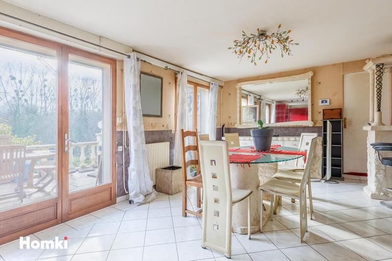 Maison - 180 m² - 6 pièces