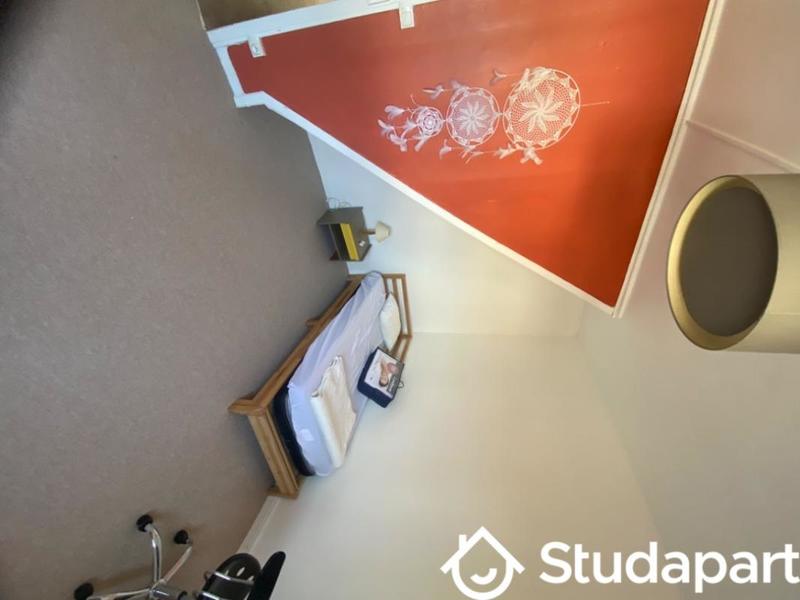 Chambre - 12 m² - 1 pièce