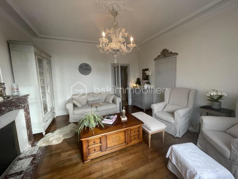 Demeure - 153 m² - 4 pièces