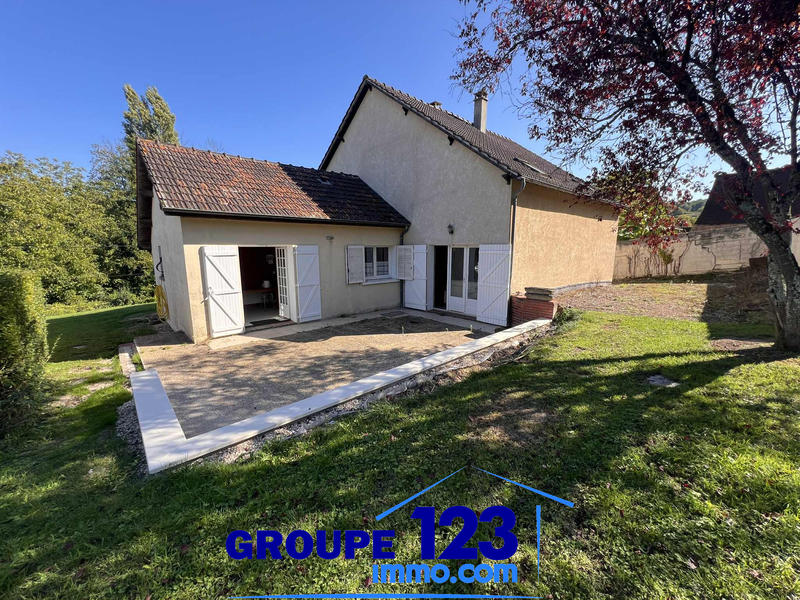 Maison - 180 m² - 8 pièces