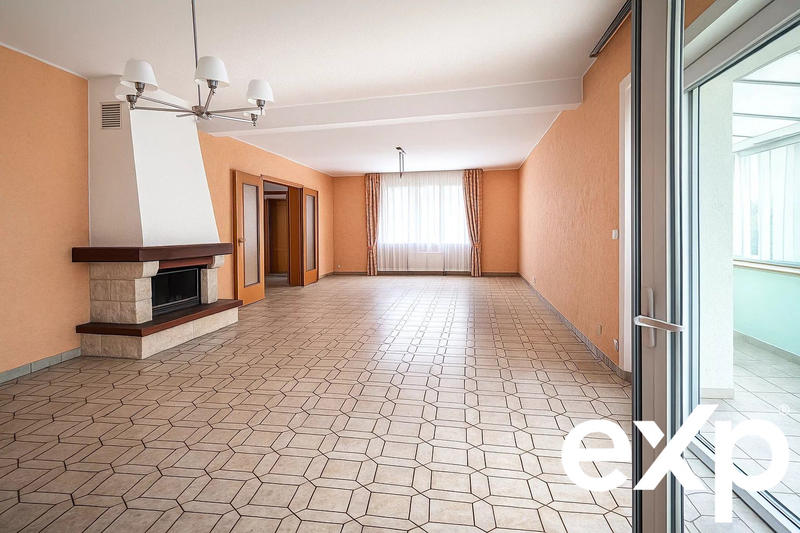 Maison traditionnelle - 121 m² - 6 pièces