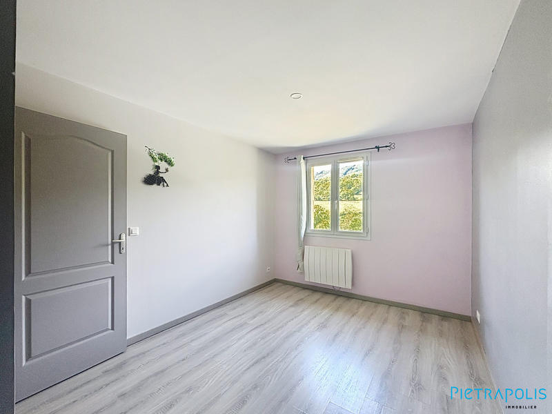 Villa - 97 m² - 5 pièces