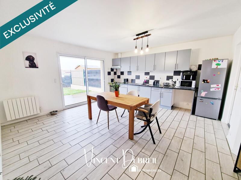 Maison - 90 m² - 5 pièces