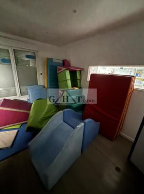 Local commercial - 133 m²