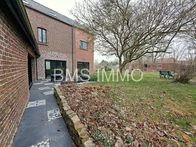 Maison - 199 m² - 6 pièces