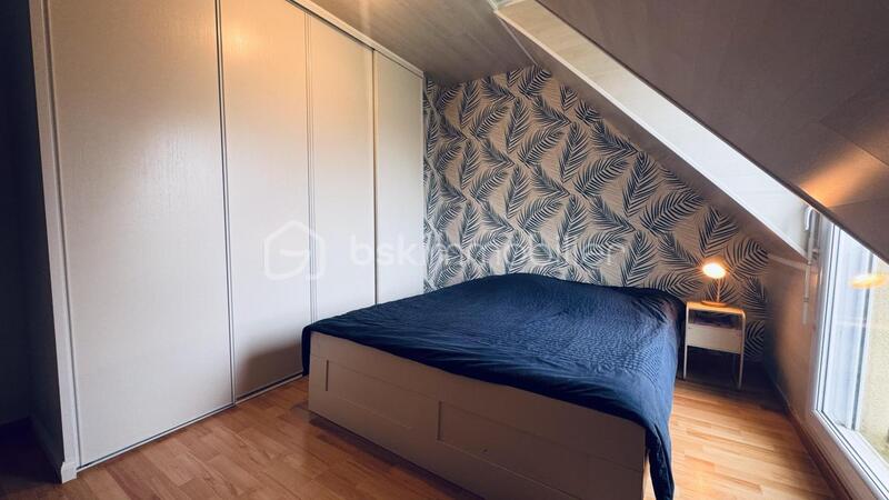 Maison - 98 m² - 5 pièces