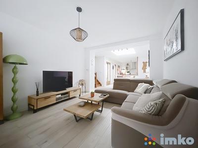 Maison - 80 m² - 5 pièces