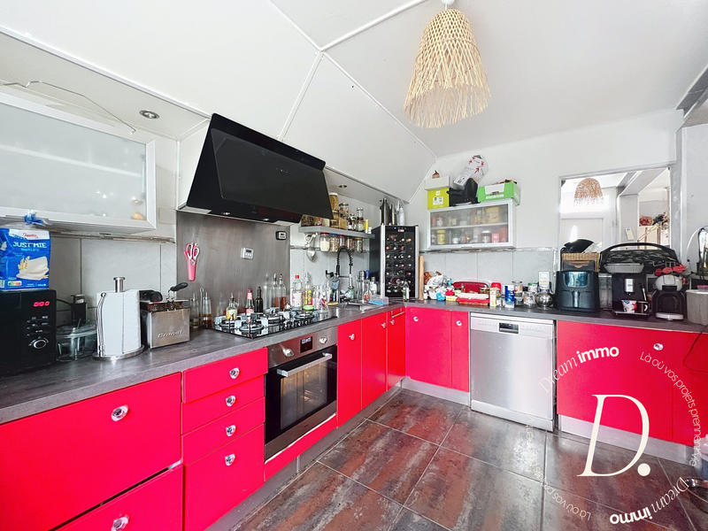 Maison traditionnelle - 120 m² - 7 pièces