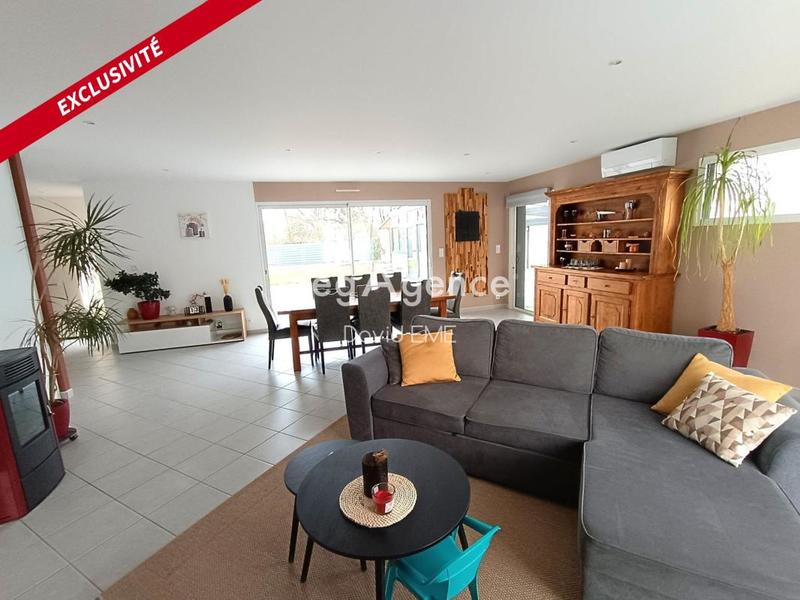 Maison traditionnelle - 145 m² - 7 pièces