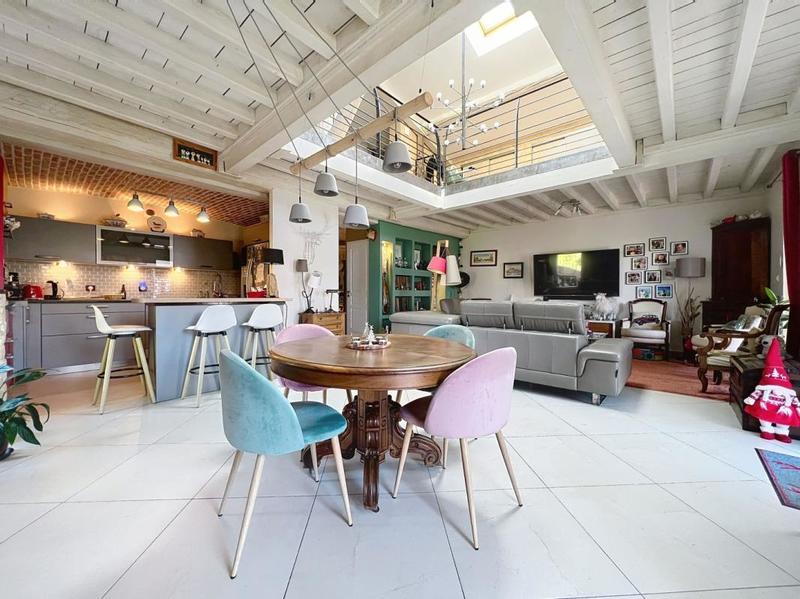 Maison - 192 m² - 6 pièces